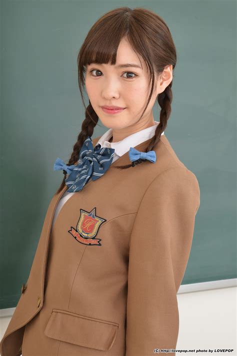 Kumamoto-native <b>Hashimoto</b> Ai debuted in 2008 via an audition at Sony's Newcome that her mother pushed her to attend. . Hashimoto arina